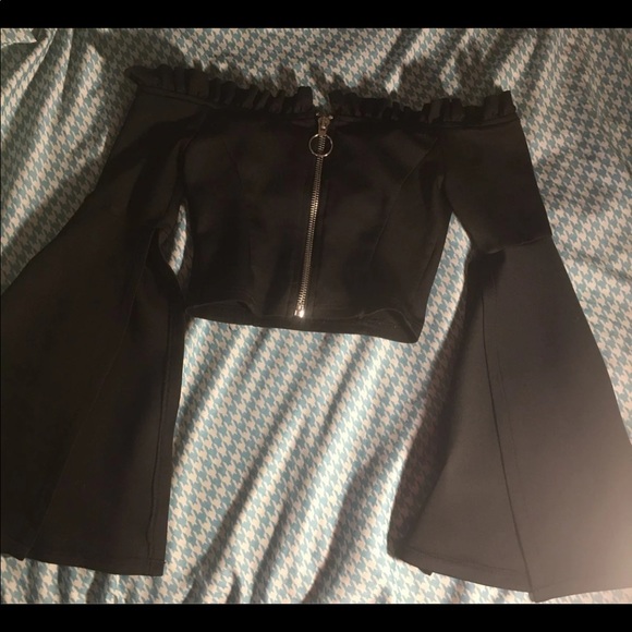 Fashion nova black cropped shirt - Picture 1 of 2